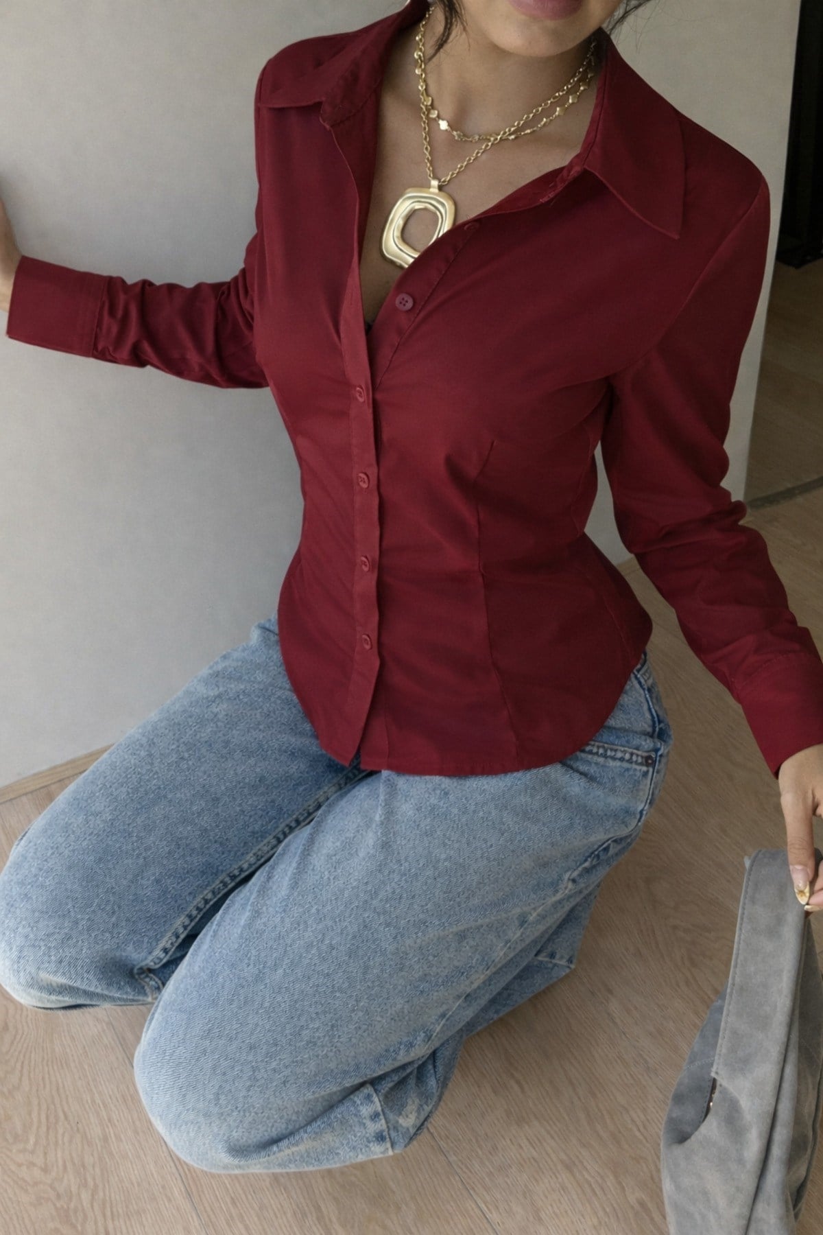 Tarz CoolGömlekTRZ-KDNGMLKDR-001-M4-R159Kadın Premium Gömlek Slim Fit Uzun Kollu Şık Ofis Günlük Kombin Basic Klasik Gömlek