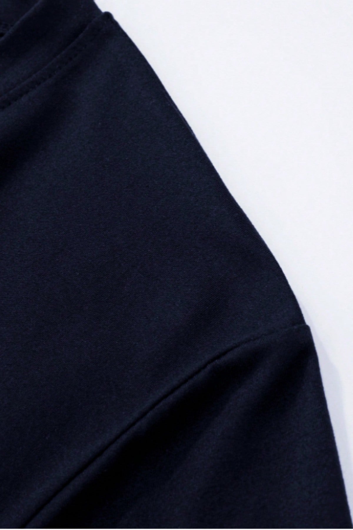 Tarz CoolT-shirtTRZ-VYKTST-026-Lacivert-LErkek %100 Pamuk V Yaka Slim Fit Dar Kesim Tişört