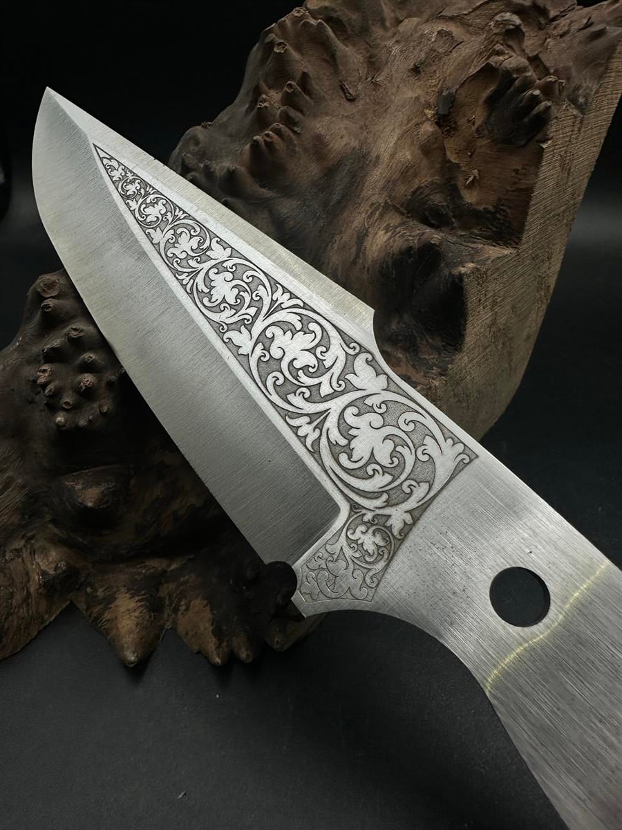 İşlemeli Av-Kamp Bıçağı Profili - 01