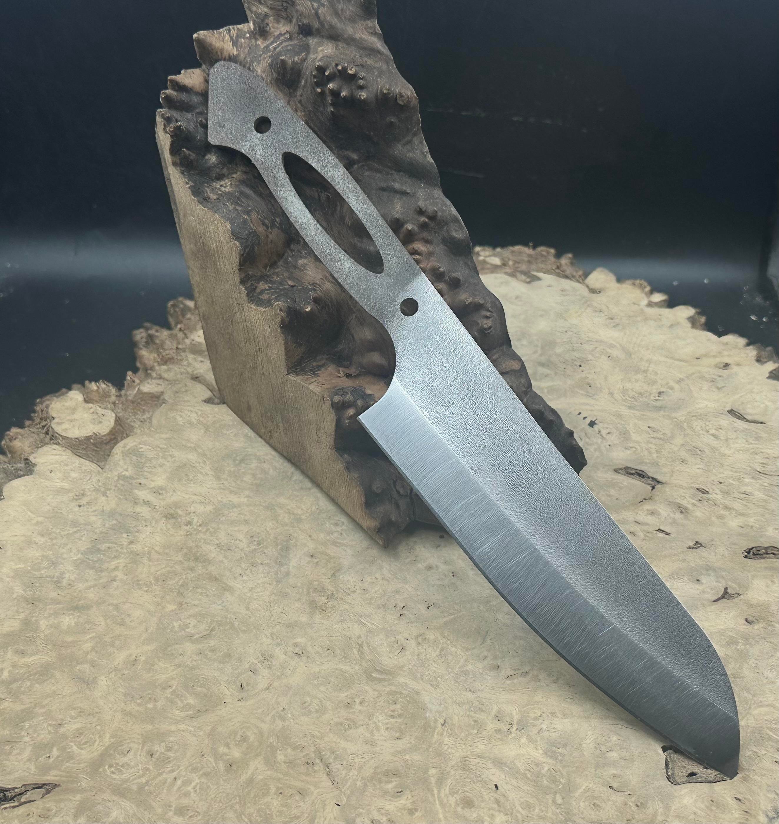 N690 Sulu Şef Bıçağı profili - 06