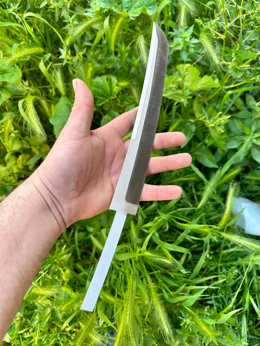N690 Wakizashi Profil