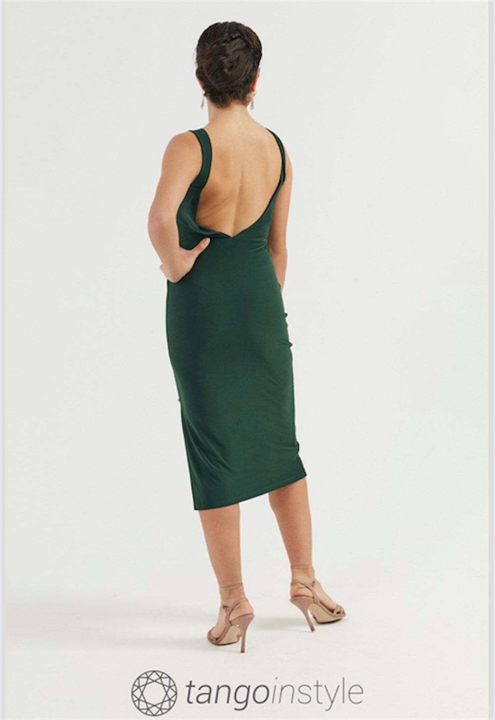 Kalın Askılı Sırtı Açık Koton Likra Elbise