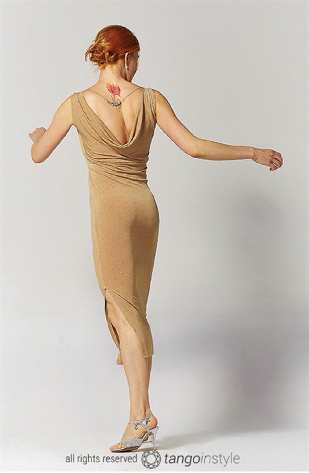 Sırtı Degaje Dore Parlak Elbise Glen