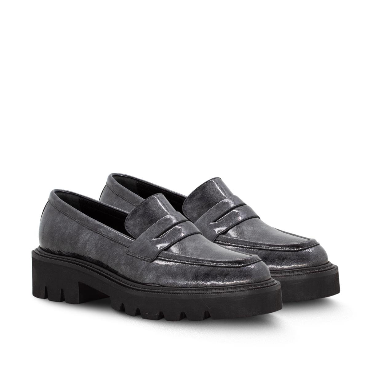 VARIO1003-1VARIO GRİ RUGAN (Gray Patent Leather)