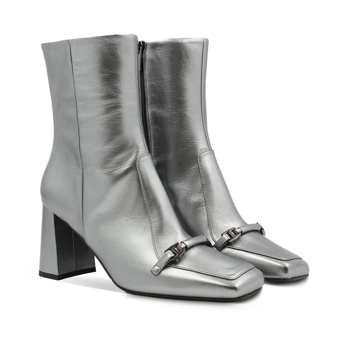 VARIO2426VARIO ACCIAIO (Çelik)