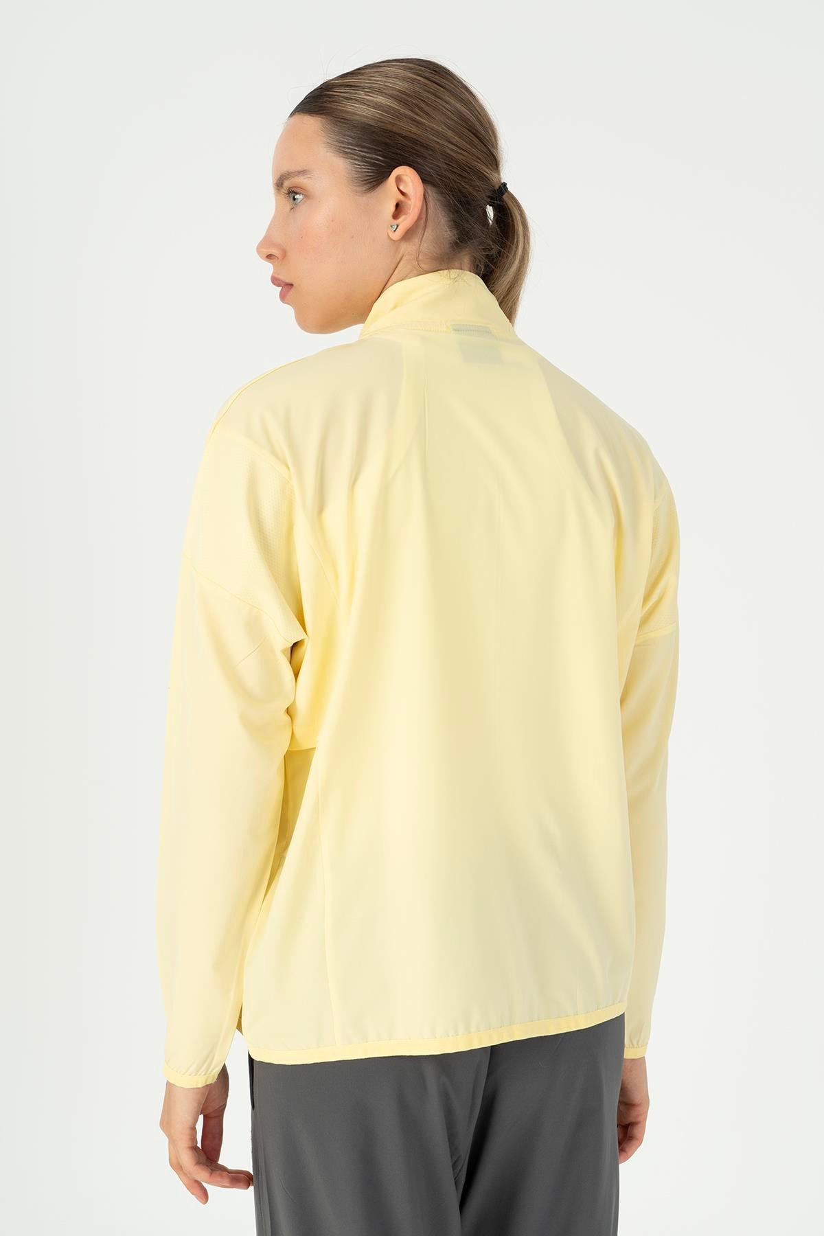 Maraton Active Comfort Kadın Dik Yaka  Düşük Kol Fitness  Tracktop 23201