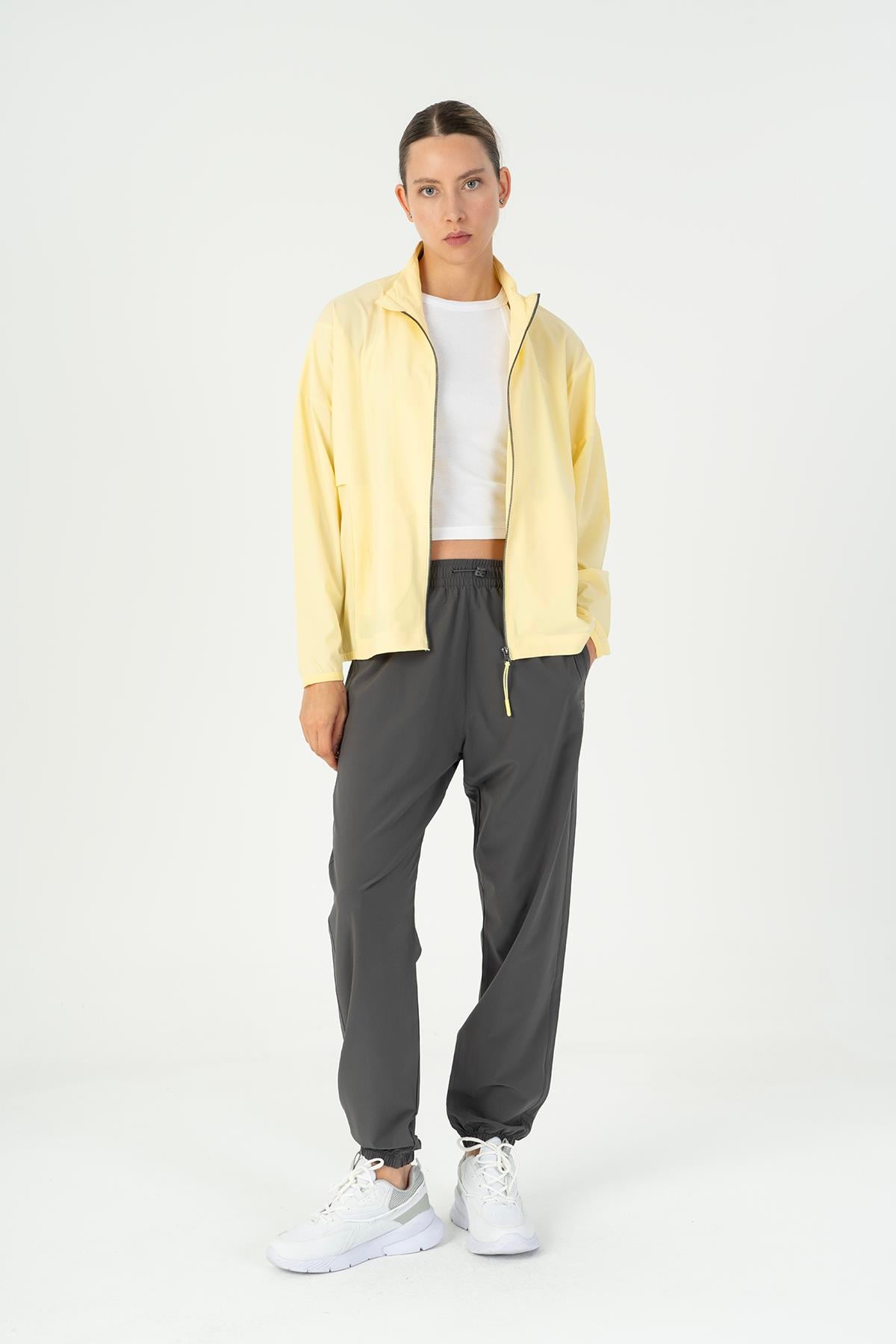 Maraton Active Comfort Kadın Dik Yaka  Düşük Kol Fitness  Tracktop 23201