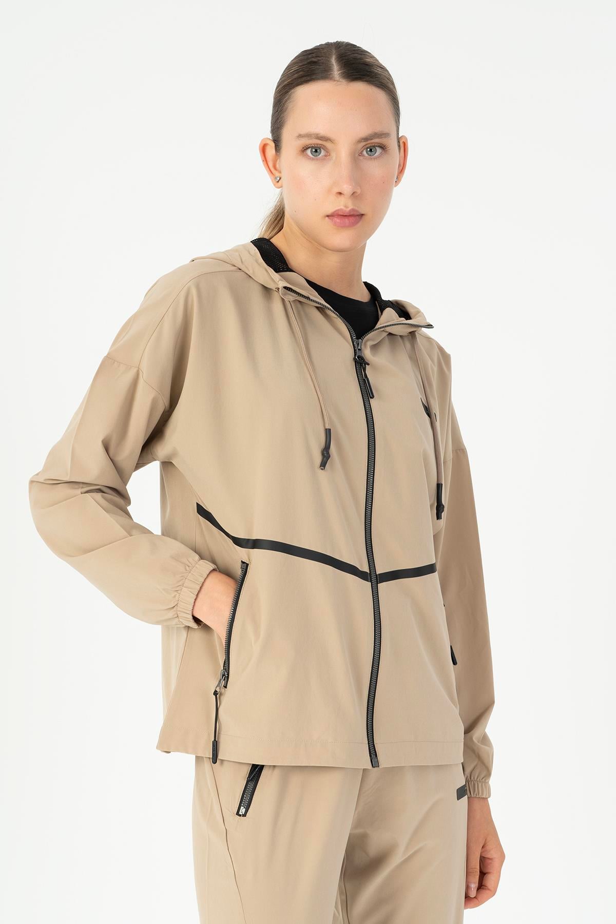 Maraton Active Comfort Kadın Kapşonlu  Düşük Kol Training Açık Vizon Tracktop 23265