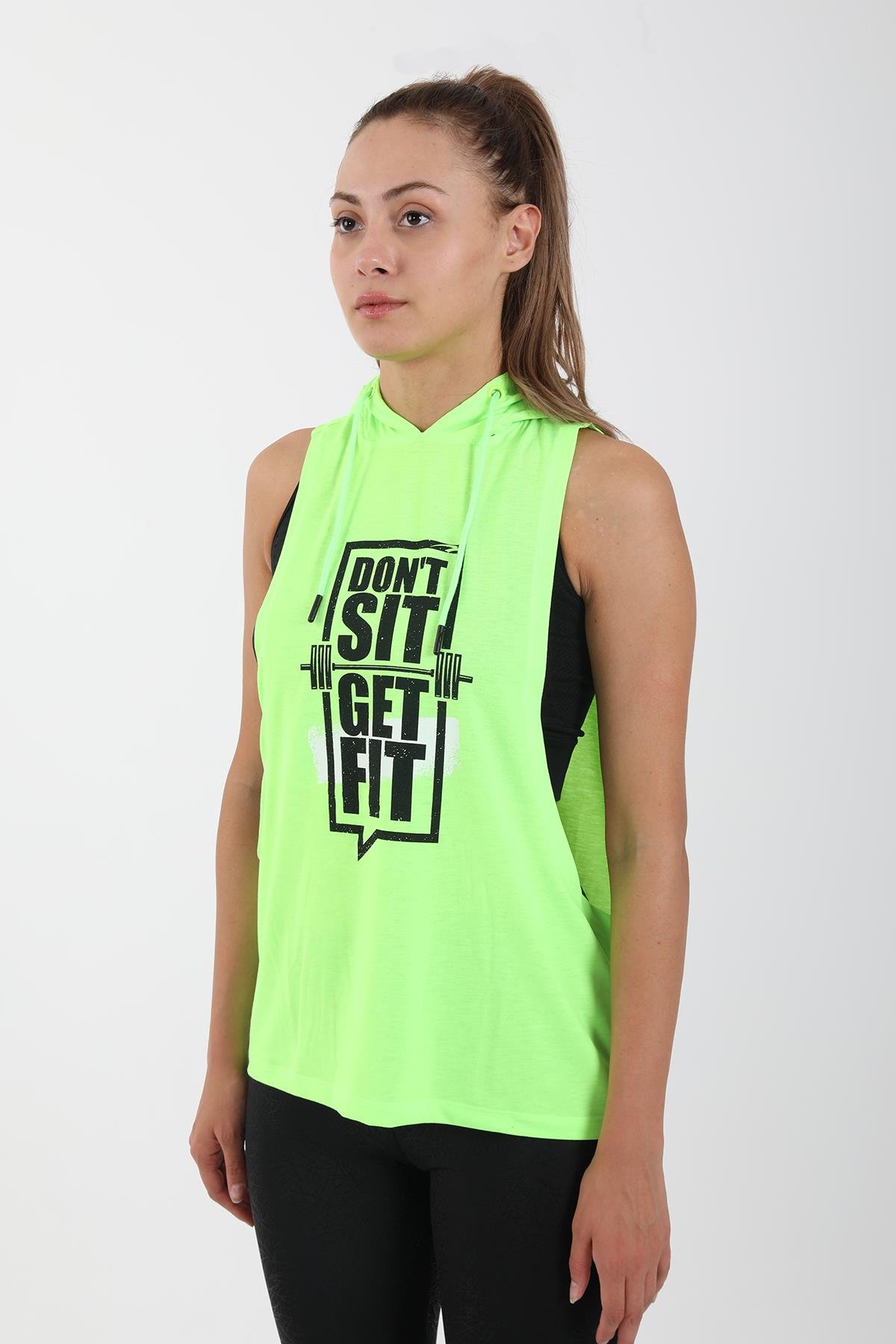 Maraton Active Regular Kadın Kapşonlu  Kolsuz Gym Atlet 17503