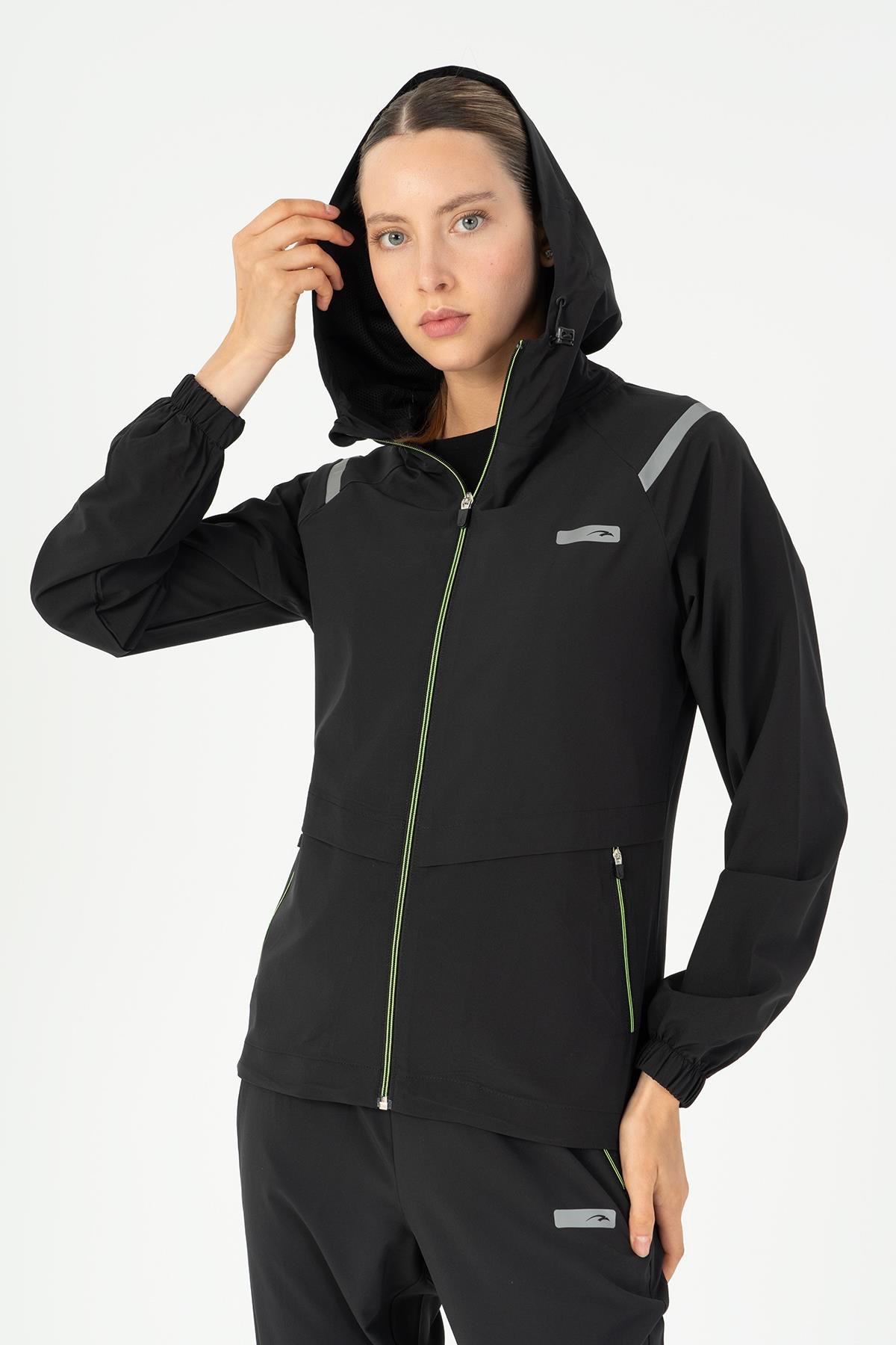 Maraton Active Regular Kadın Kapşonlu  Reglan Kol RUN Siyah Tracktop 23198