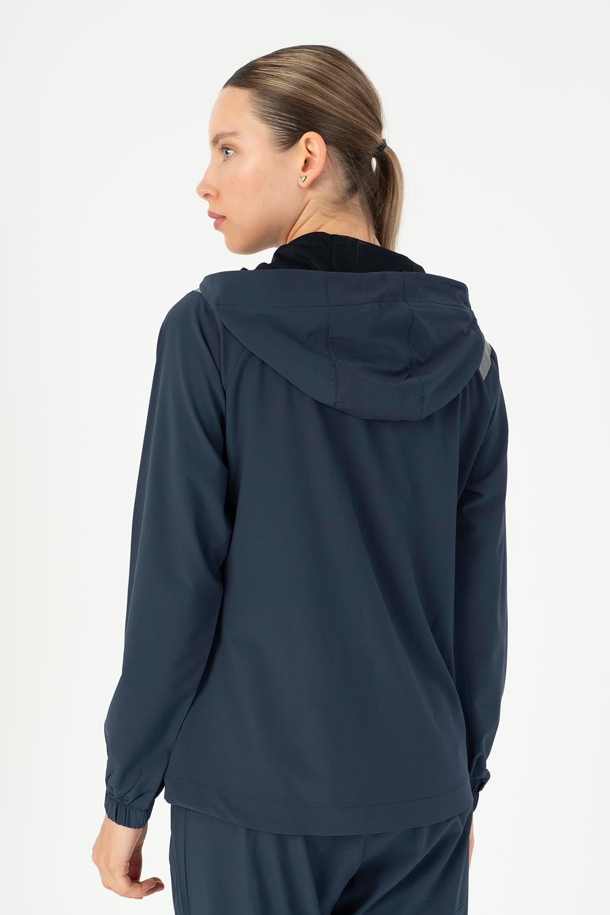 Maraton Active Regular Kadın Kapşonlu  Reglan Kol RUN Açık Lacivert Tracktop 23198