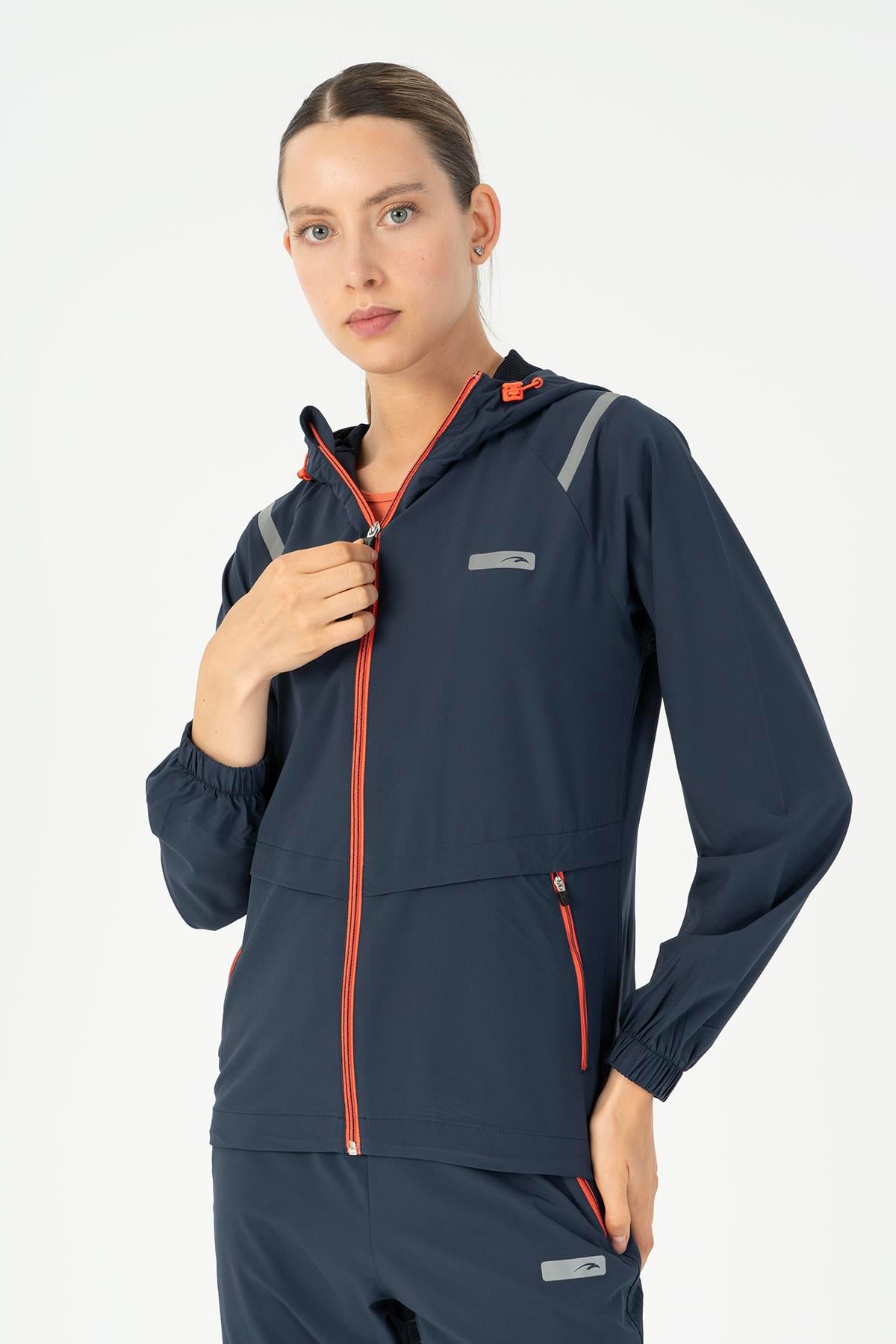 Maraton Active Regular Kadın Kapşonlu  Reglan Kol RUN Açık Lacivert Tracktop 23198