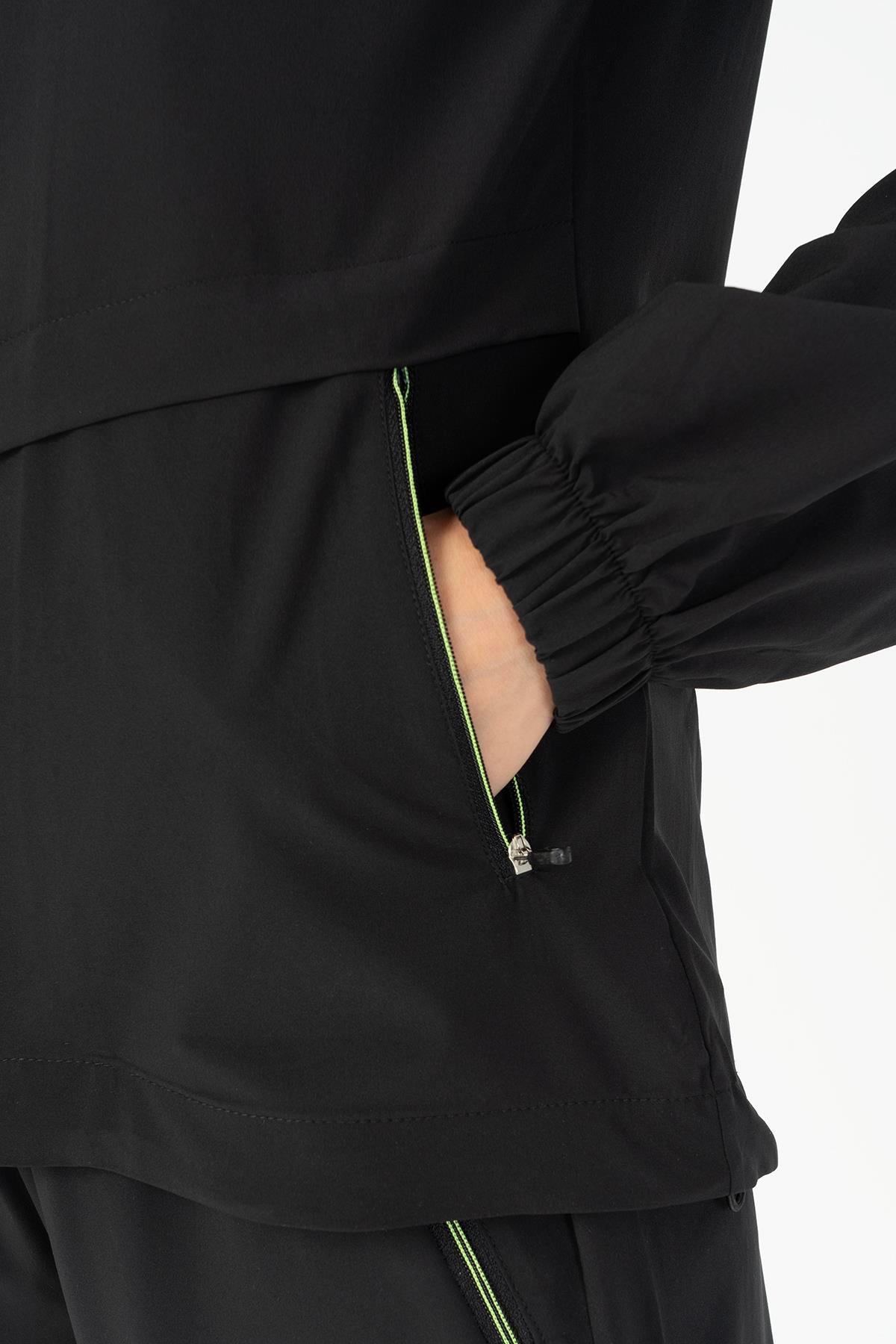 Maraton Active Regular Kadın Kapşonlu  Reglan Kol RUN Siyah Tracktop 23198
