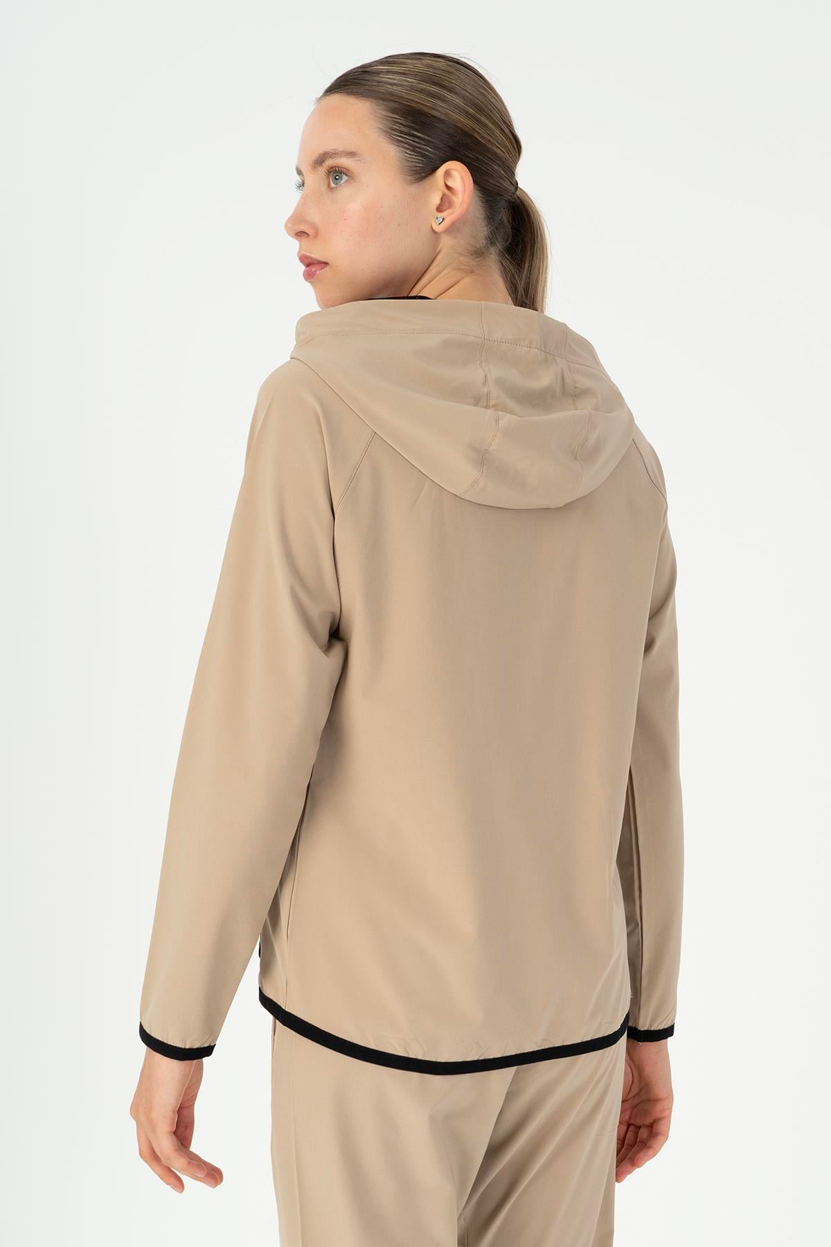 Maraton Active Regular Kadın Kapşonlu  Reglan Kol RUN Açık Vizon Tracktop 23195