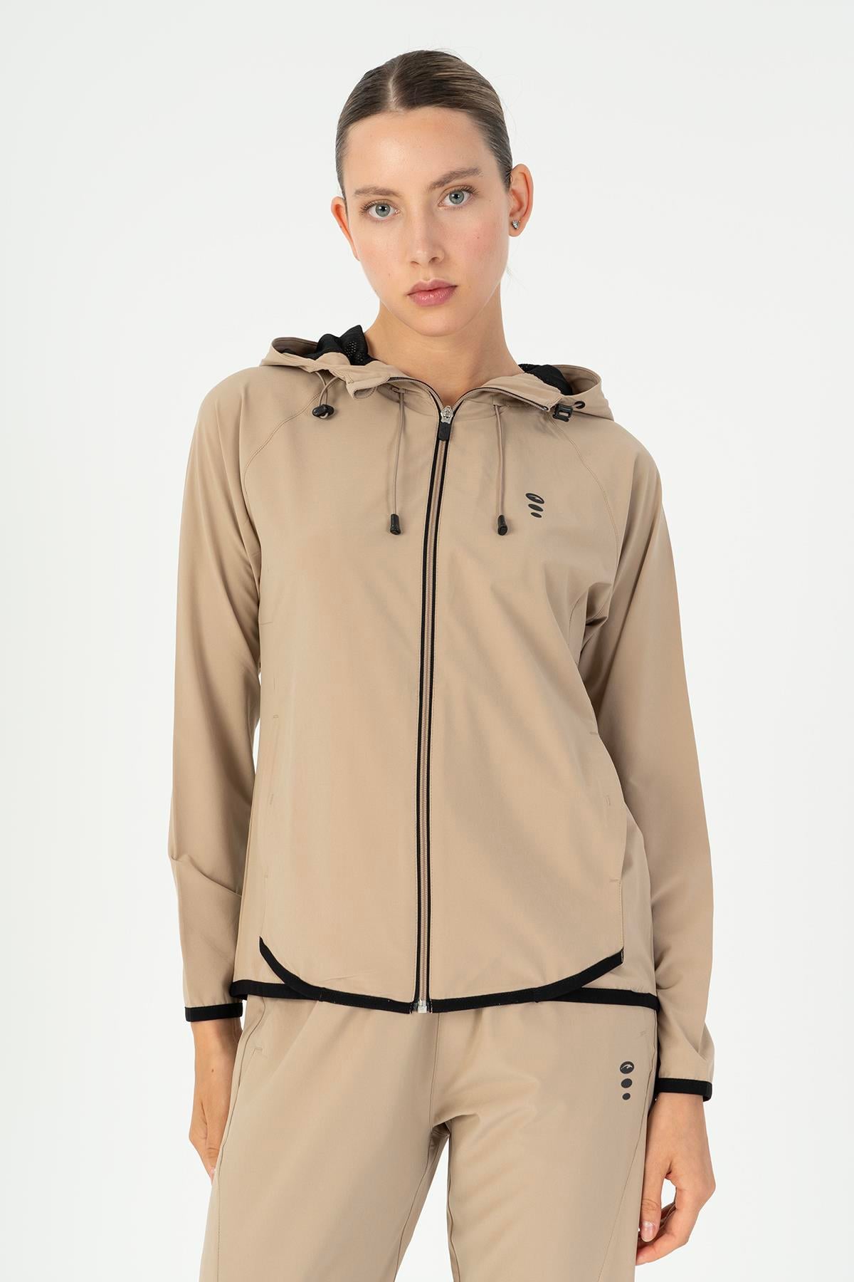 Maraton Active Regular Kadın Kapşonlu  Reglan Kol RUN Açık Vizon Tracktop 23195