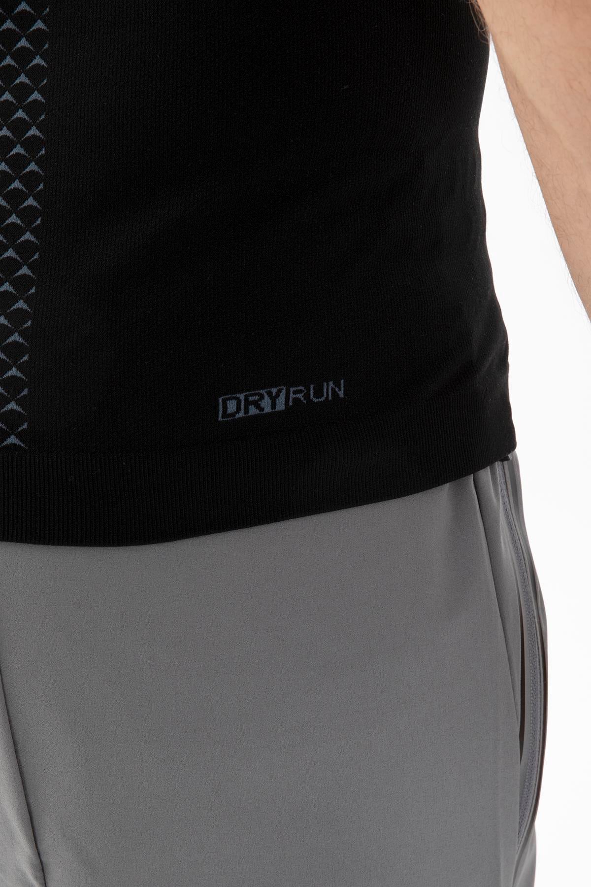 Maraton Active SlimFit Erkek Bisiklet Yaka  Kısa Kol Koşu T-shirt 821074