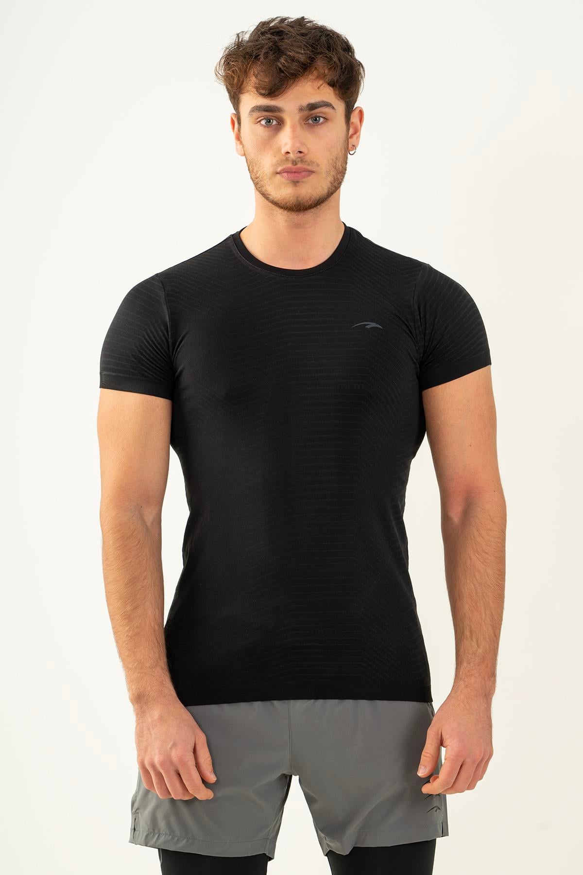 Maraton Active SlimFit Erkek Bisiklet Yaka  Kısa Kol Koşu T-shirt 821072