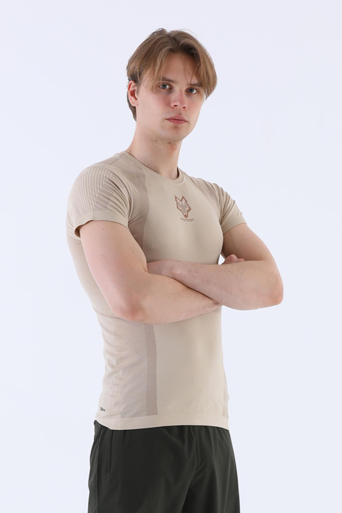 Maraton Active SlimFit Erkek Bisiklet Yaka  Kısa Kol Koşu T-shirt 821070