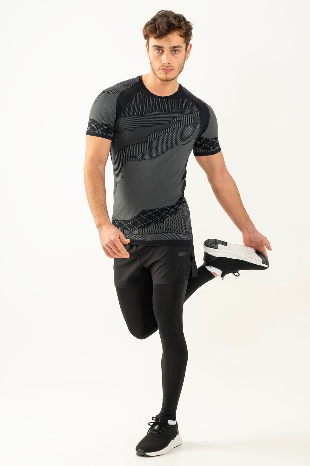 Maraton Active SlimFit Erkek Bisiklet Yaka  Kısa Kol Koşu T-shirt 821079