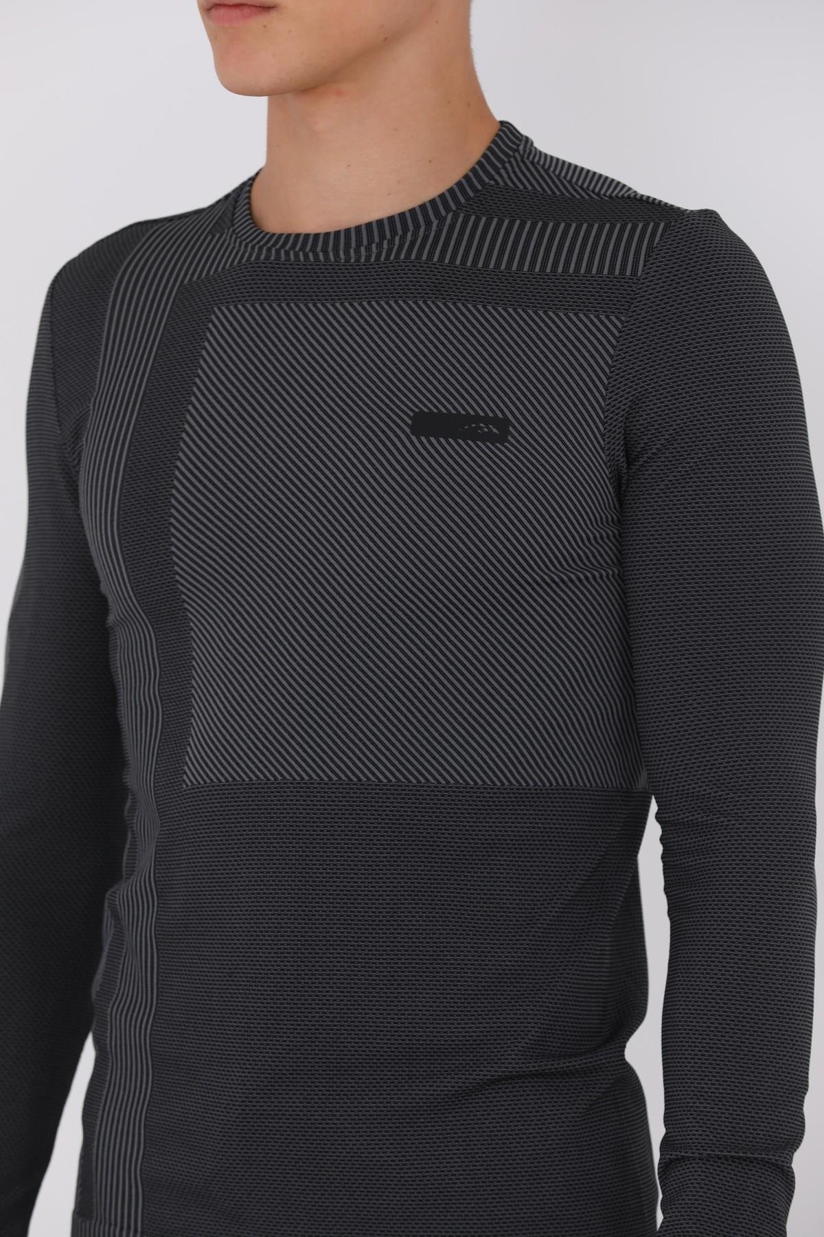 Maraton Active SlimFit Erkek Bisiklet Yaka  Uzun Kol Spor Sweatshirt 826023