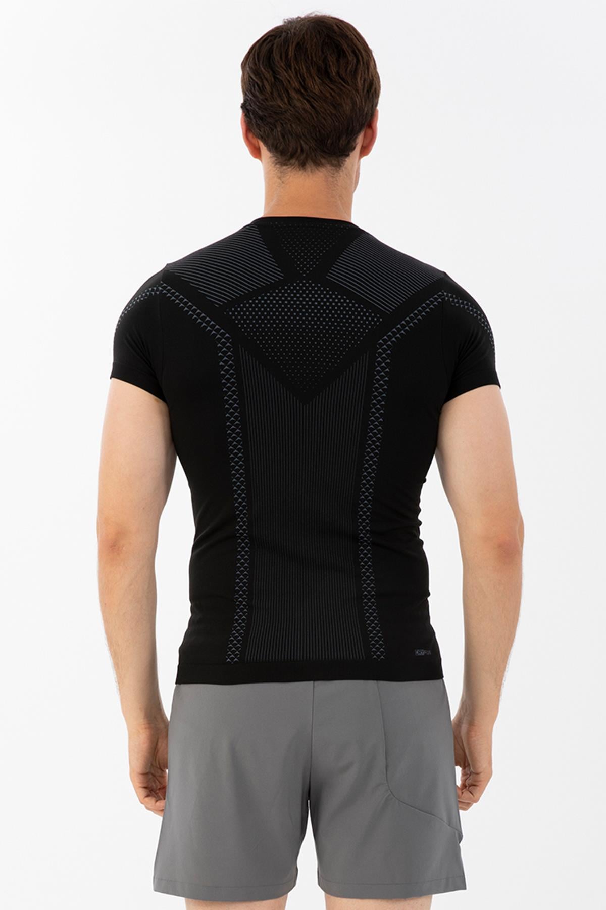 Maraton Active SlimFit Erkek Bisiklet Yaka  Kısa Kol Koşu T-shirt 821074