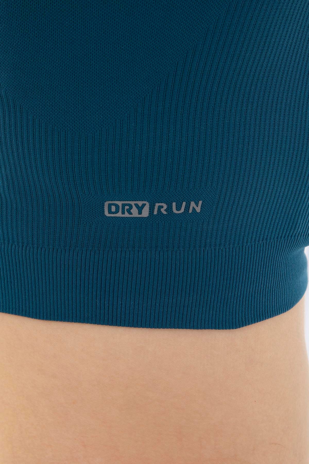 Maraton Active SlimFit Kadın Bisiklet Yaka  Uzun Kol Training Crop Top 816005