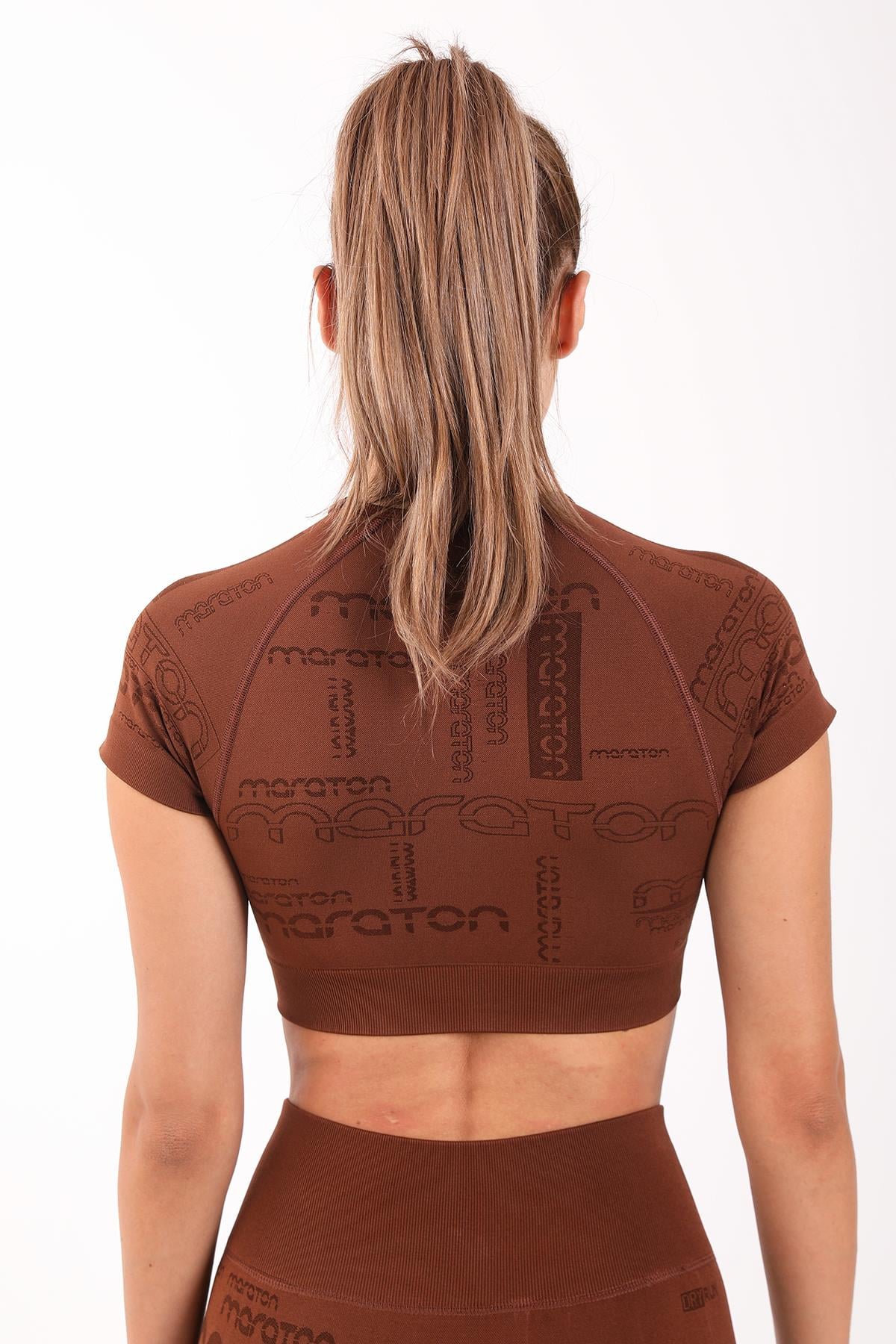 Maraton Active SlimFit Kadın Bisiklet Yaka  Kısa Kol Koşu Crop Top 811037