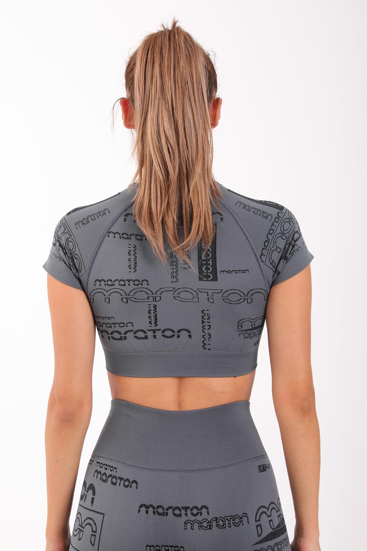 Maraton Active SlimFit Kadın Bisiklet Yaka  Kısa Kol Koşu Crop Top 811037
