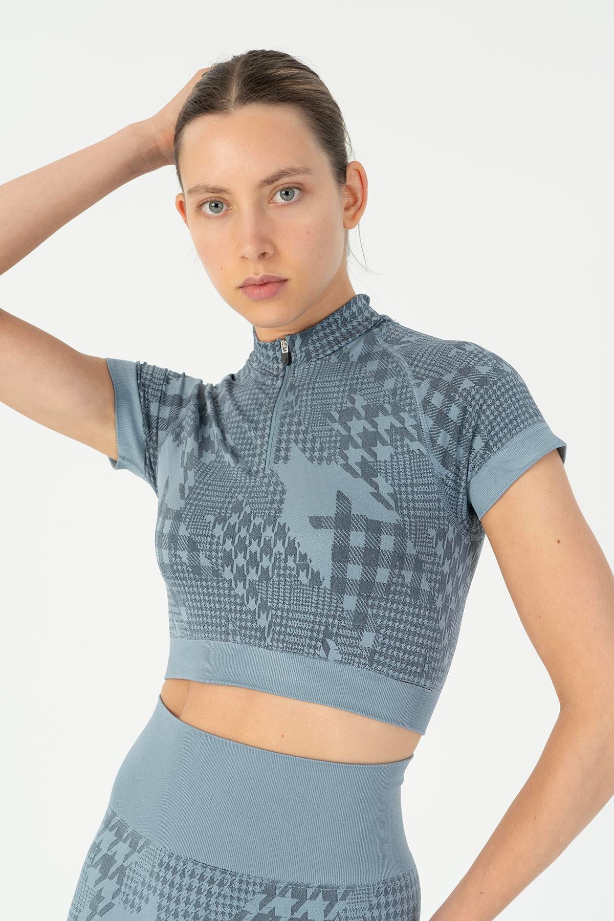 Maraton Active SlimFit Kadın Bisiklet Yaka  Reglan Kol Fitness  Crop Top 811040