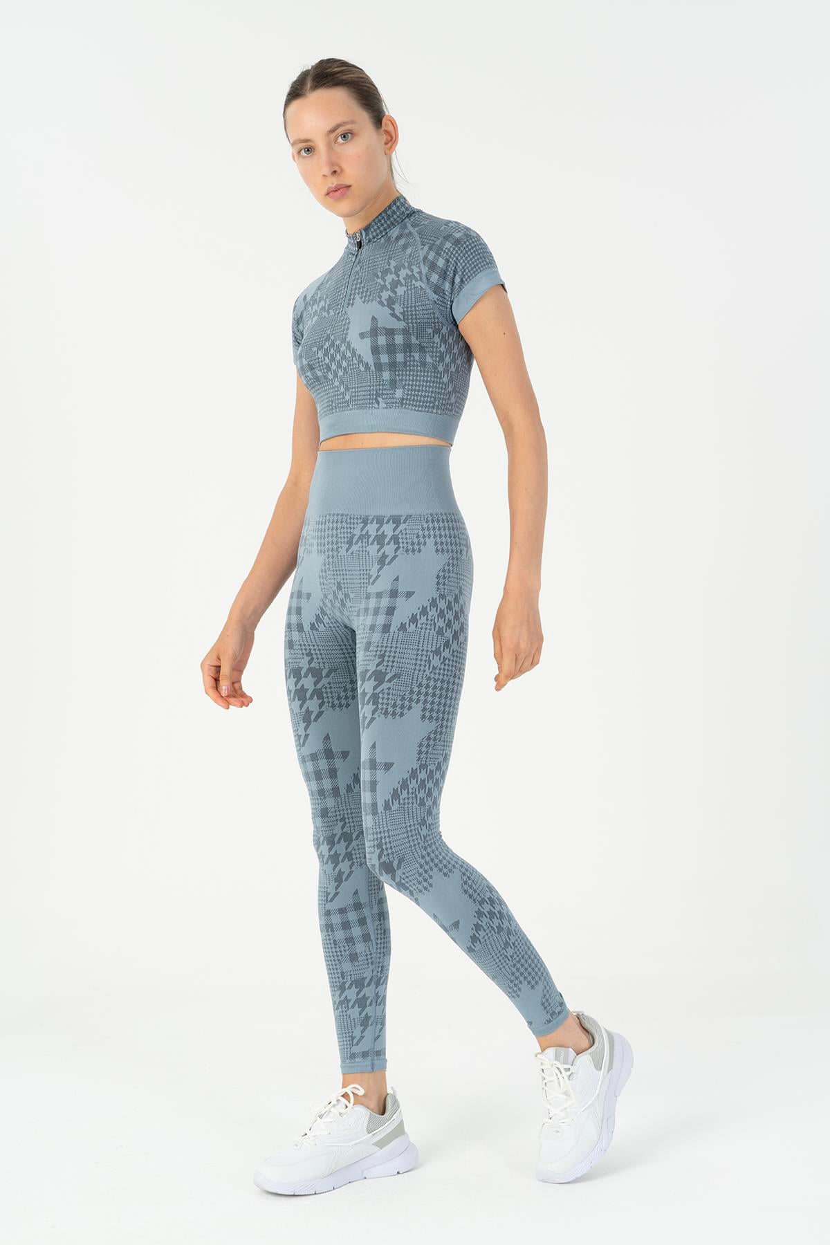 Maraton Active SlimFit Kadın Bisiklet Yaka  Reglan Kol Fitness  Crop Top 811040