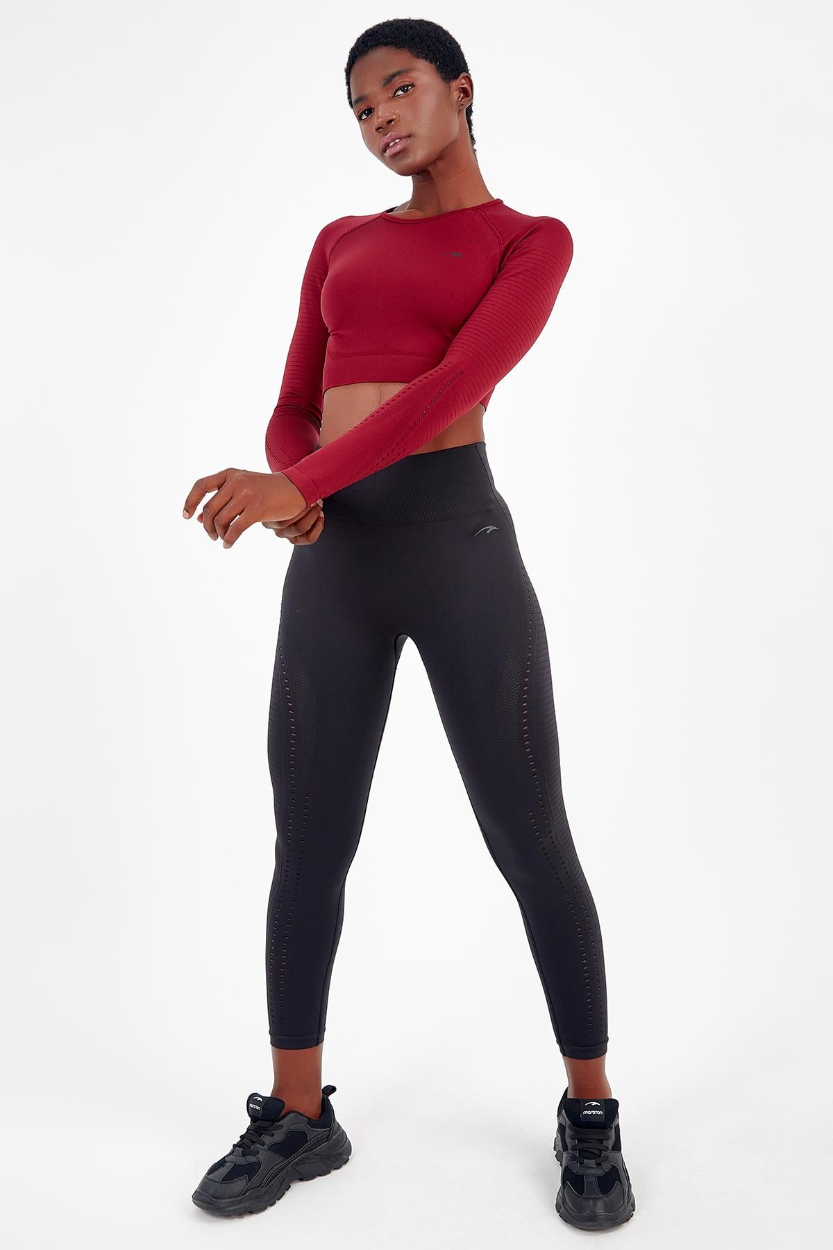 Maraton Active SlimFit Kadın Bisiklet Yaka  Uzun Kol Fitness Crop Top 816008