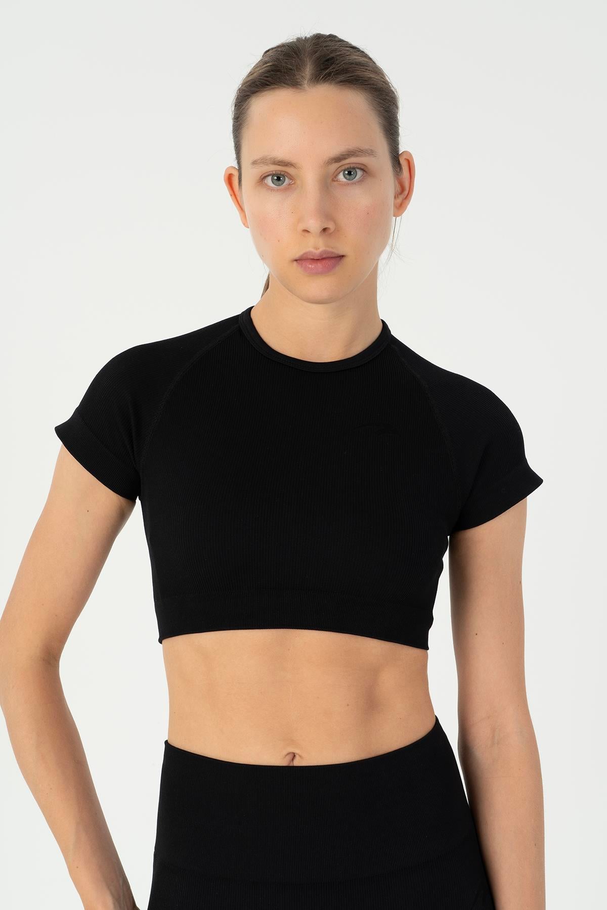 Maraton Active SlimFit Kadın Bisiklet Yaka  Kısa Kol Koşu Siyah Crop Top 811039