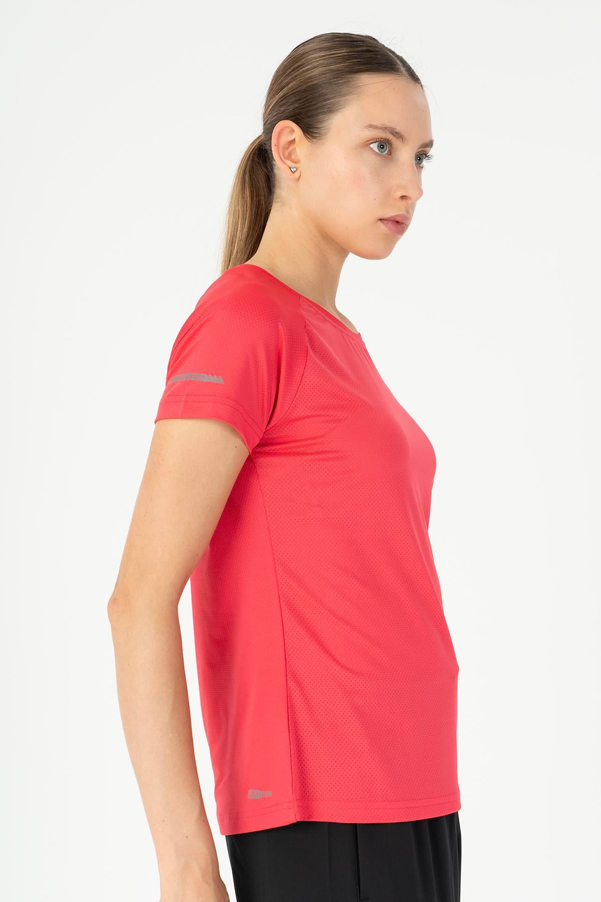 Maraton Active SlimFit Kadın Bisiklet Yaka  Reglan Kol RUN Mercan T-shirt 23236