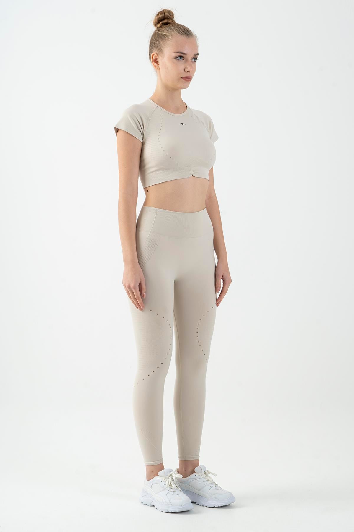 Maraton Active SlimFit Kadın Bisiklet Yaka  Kısa Kol Koşu Kil Rengi Crop Top 811038