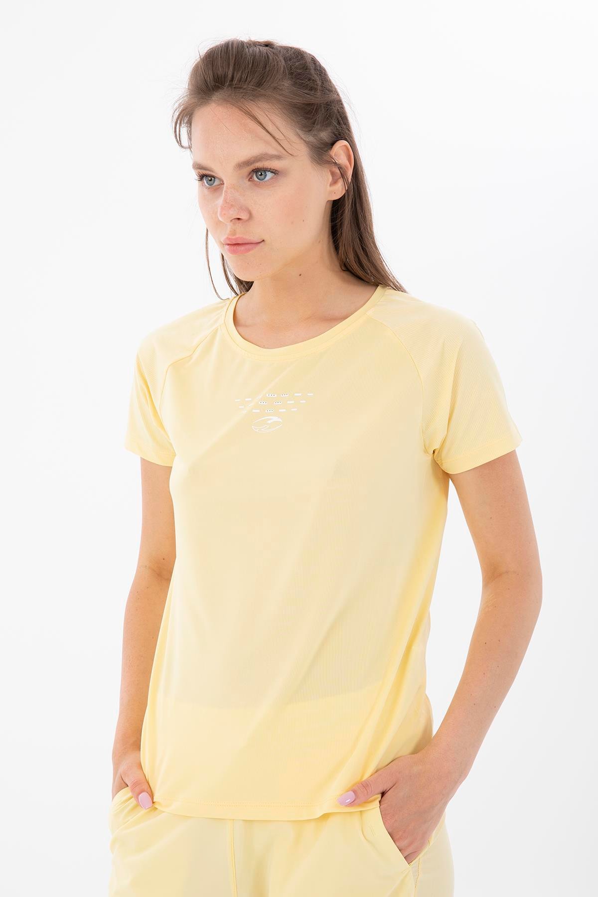 Maraton Active SlimFit Kadın Bisiklet Yaka  Düşük Kol Training T-shirt 21152