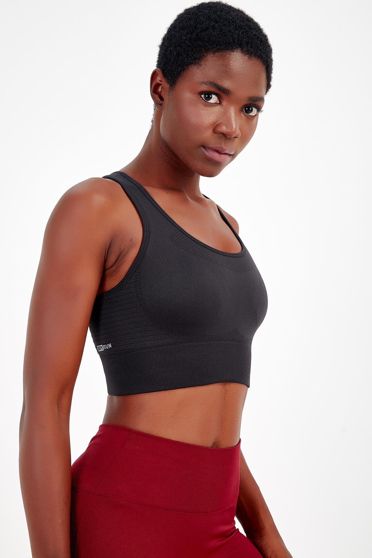 Maraton Active SlimFit Kadın Bisiklet Yaka  Kolsuz Fitness Bra 813047