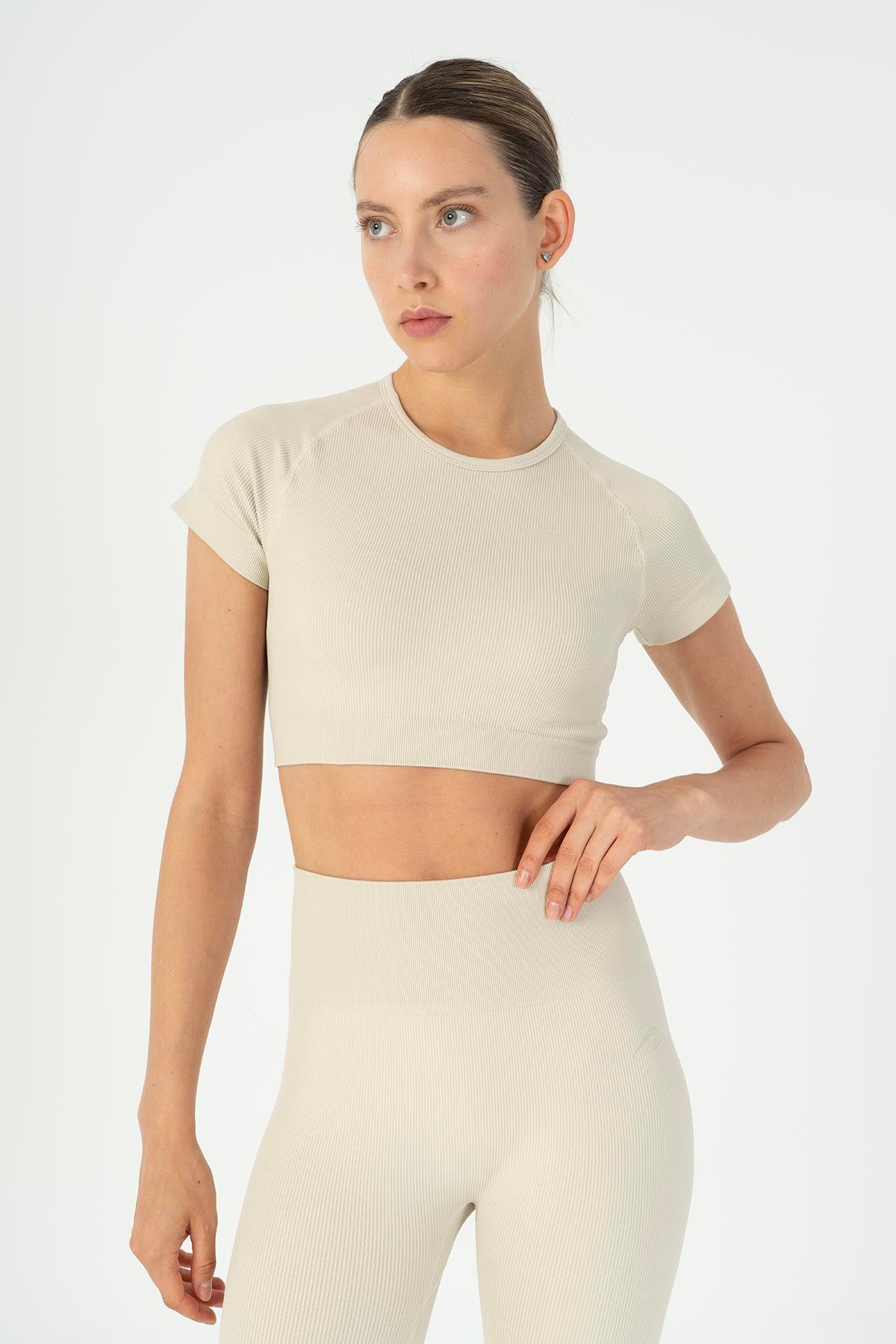 Maraton Active SlimFit Kadın Bisiklet Yaka  Kısa Kol Koşu Kil Rengi Crop Top 811039