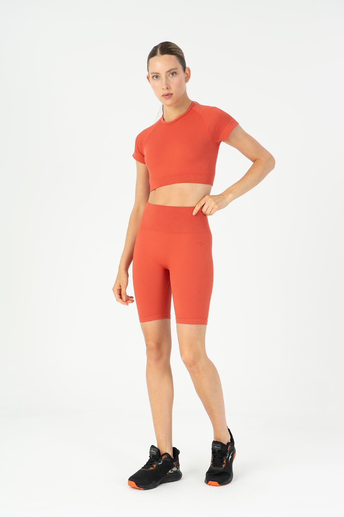 Maraton Active SlimFit Kadın Bisiklet Yaka  Kısa Kol Koşu Kiremit Crop Top 811039