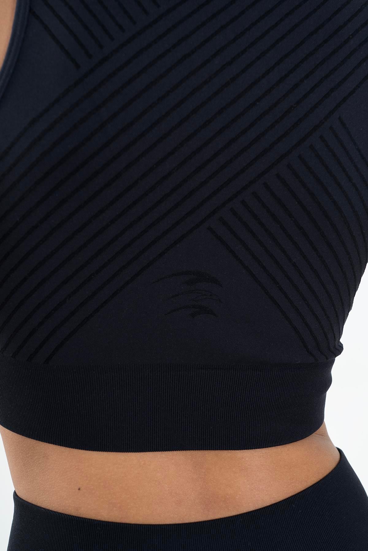 Maraton Active SlimFit Kadın Kapalı Yaka  Kolsuz Koşu Siyah Bra 813094