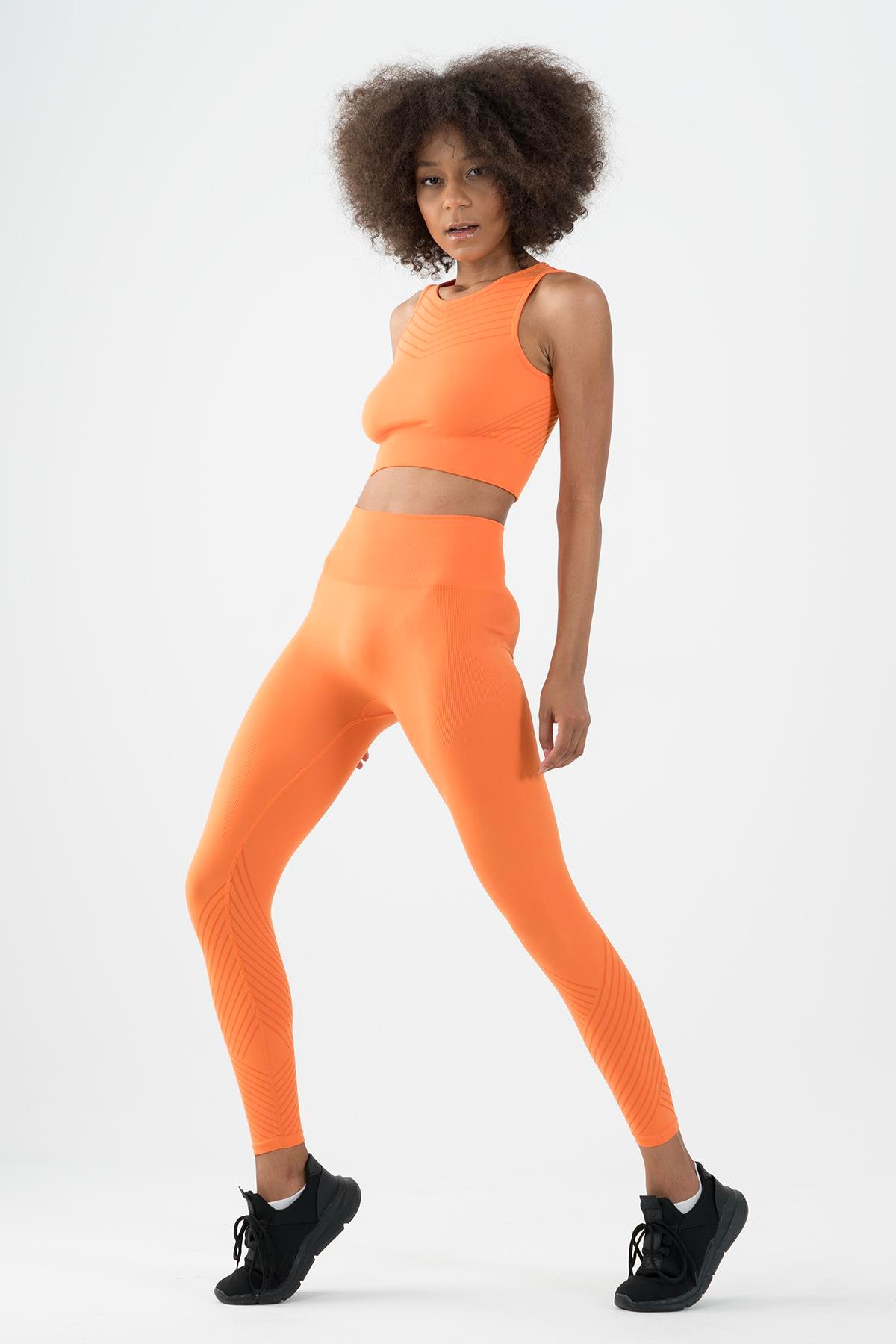 Maraton Active SlimFit Kadın Kapalı Yaka  Kolsuz Koşu Turuncu Bra 813094