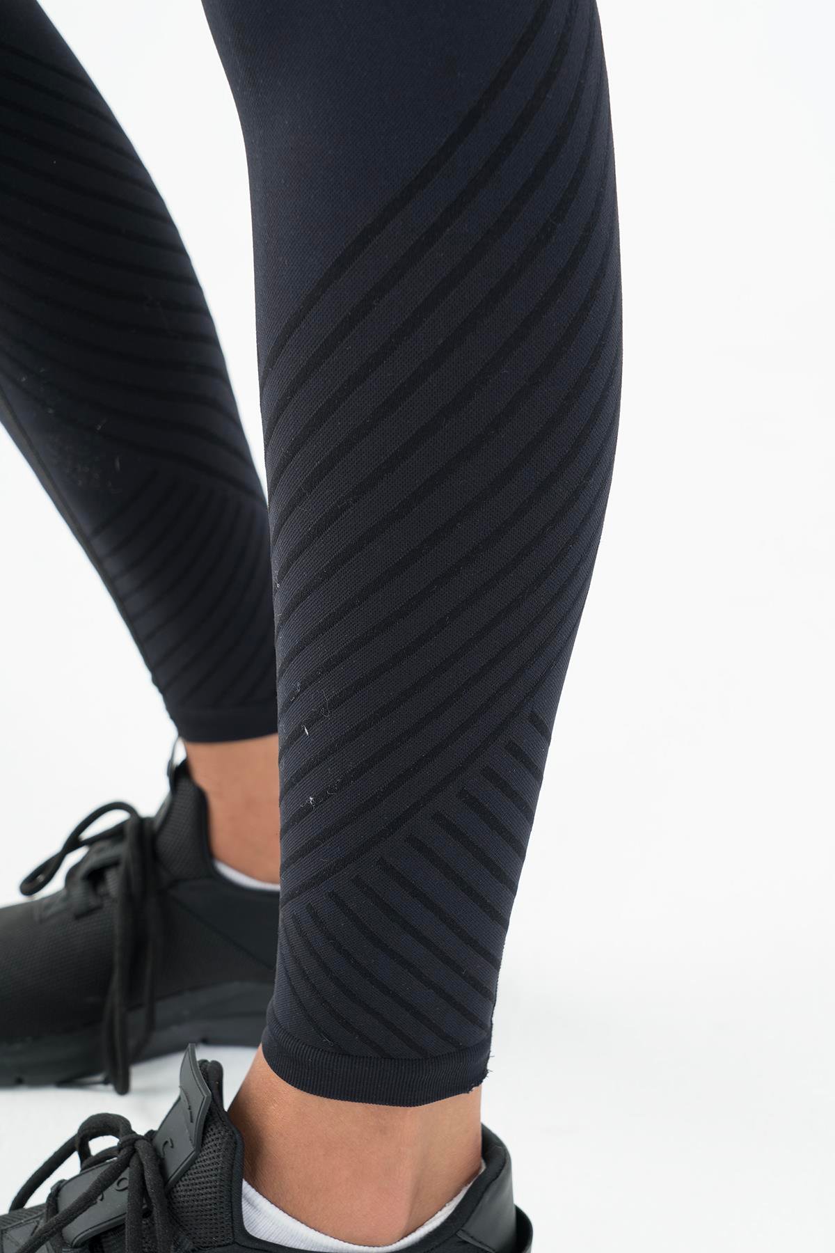 Maraton Active SlimFit Kadın    Koşu Siyah Tayt 812094