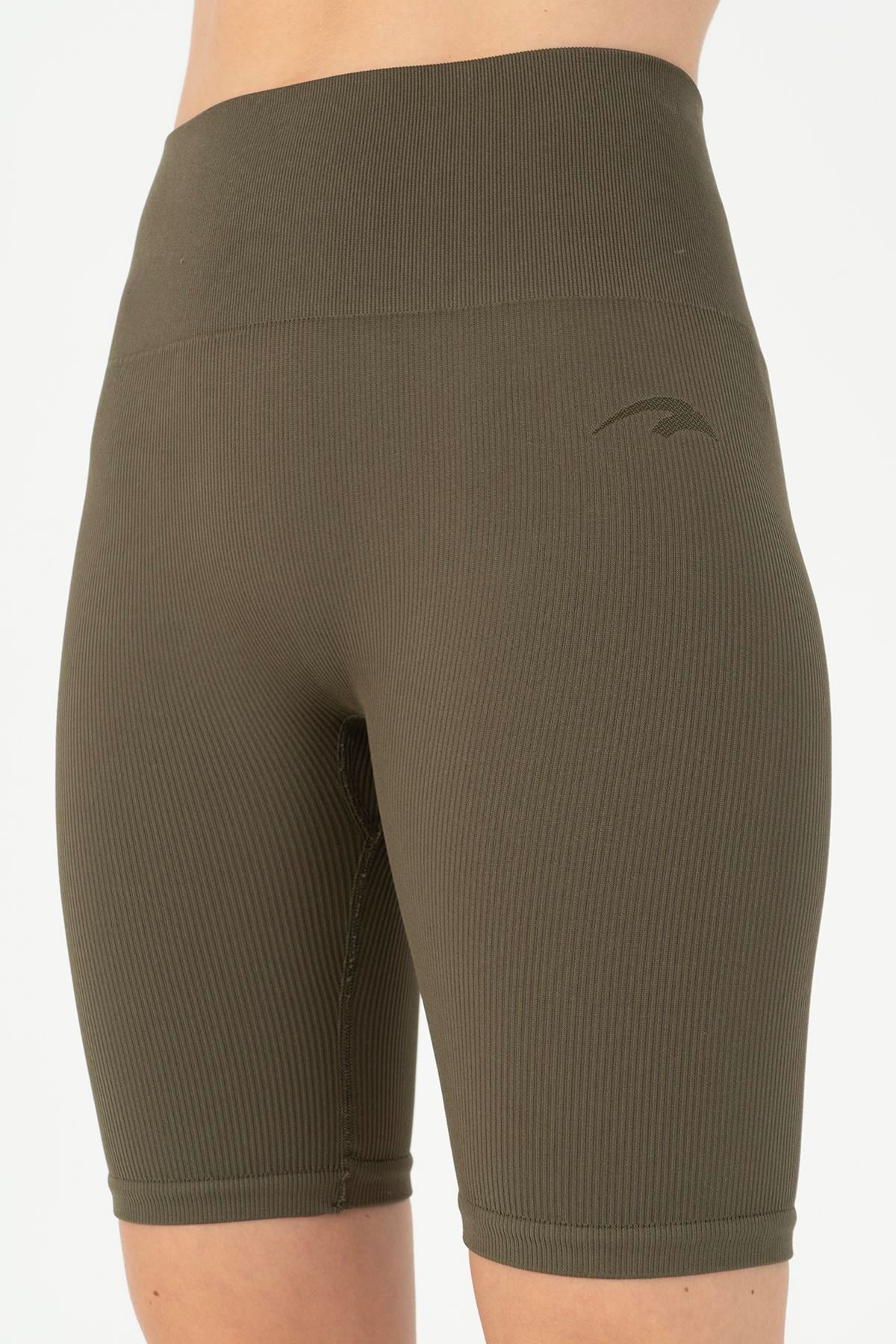 Maraton Active SlimFit Kadın  Şort  Koşu Haki Şort 818018