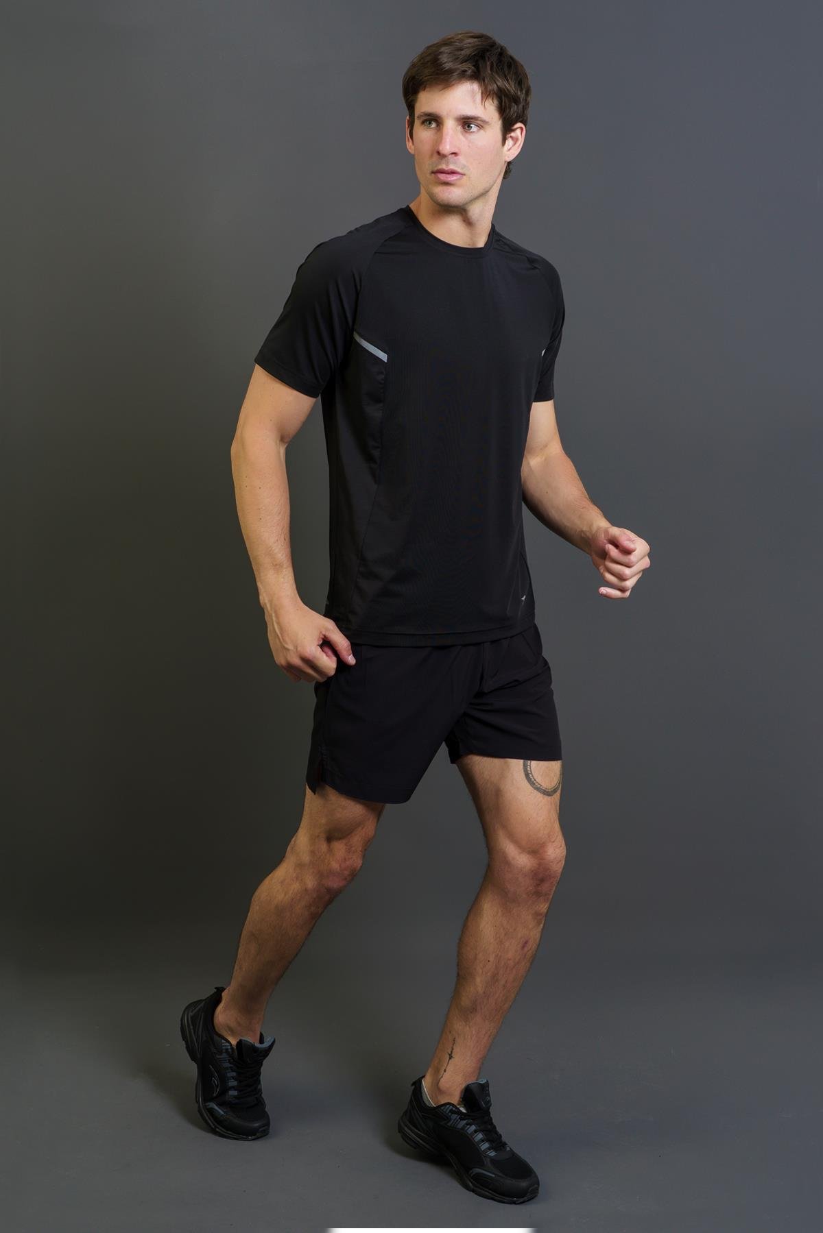 Maraton Regular Erkek Bisiklet Yaka  Reglan Kol Siyah T-shirt T-SHIRT