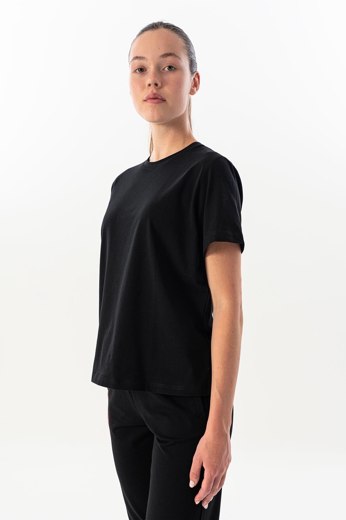 Maraton Regular Kadın Bisiklet Yaka  Kısa Kol Siyah T-shirt 23854