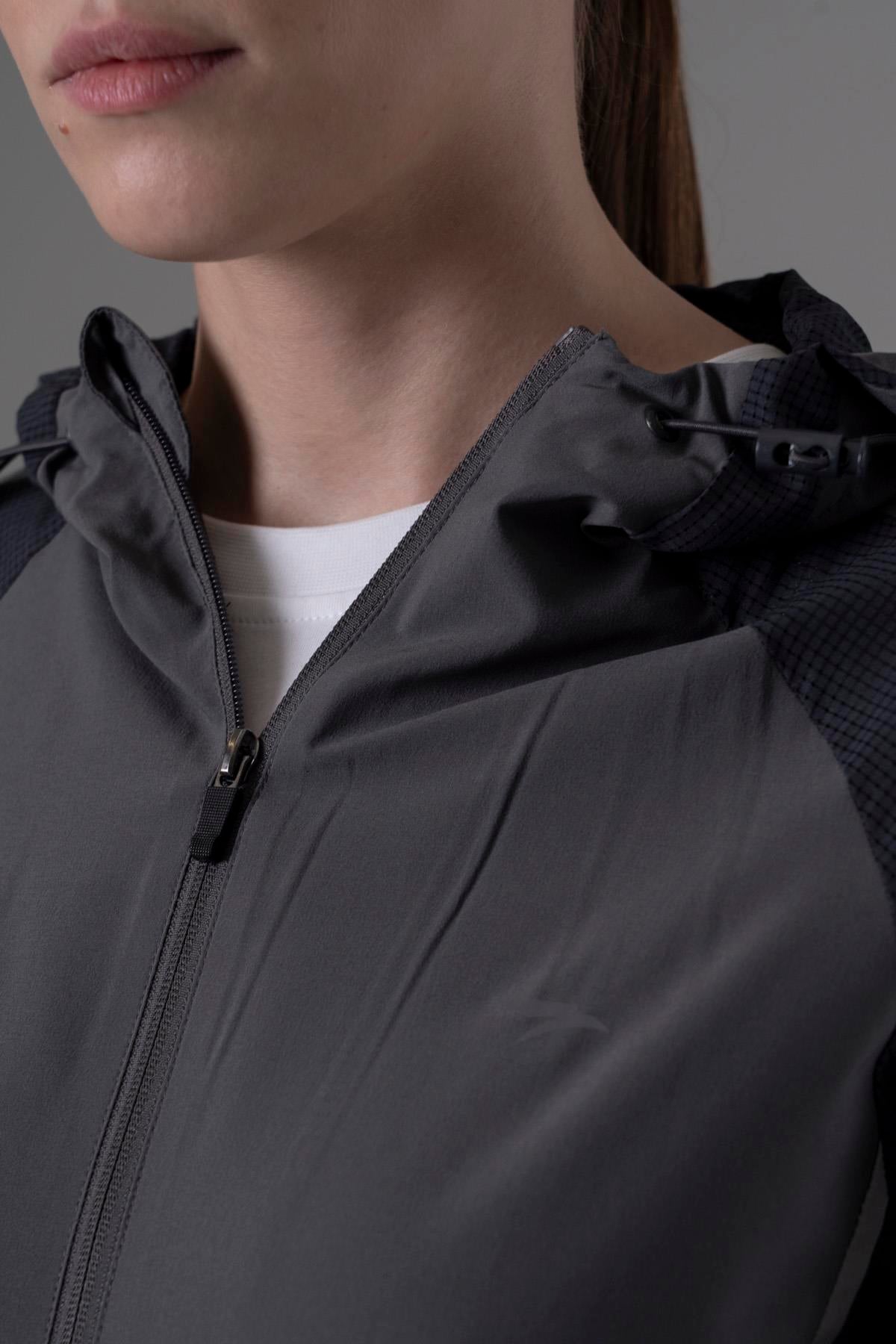 Maraton Regular Kadın Kapşonlu  Reglan Kol  Tracktop 23890