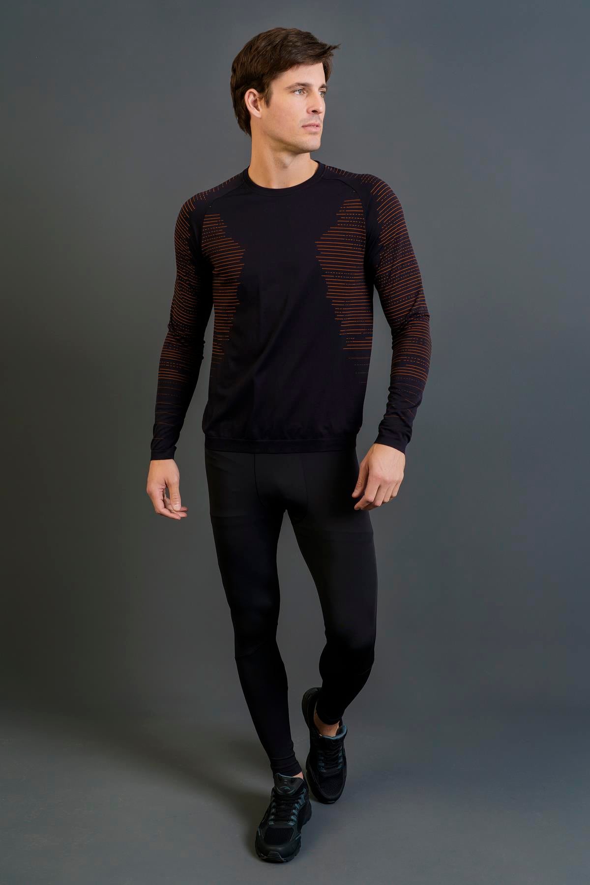 Maraton SlimFit Erkek Bisiklet Yaka  Reglan Kol Siyah Sweatshirt 826030