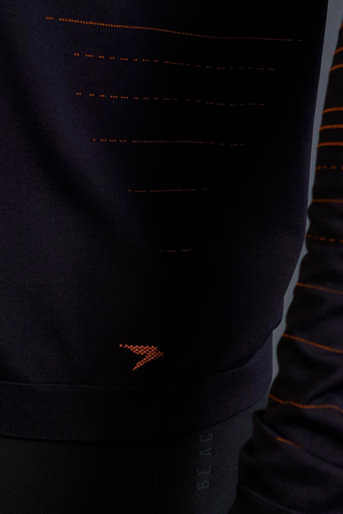 Maraton SlimFit Erkek Bisiklet Yaka  Reglan Kol Siyah Sweatshirt 826030
