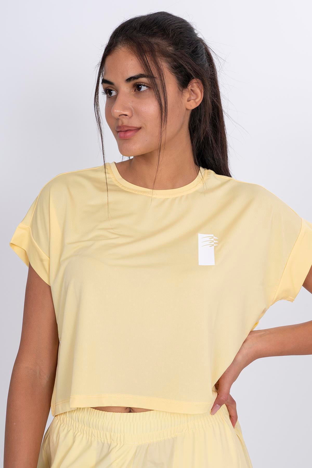 Maraton Sportswear Comfort Kadın Bisiklet Yaka  Düşük Kol Basic Crop Top 21216