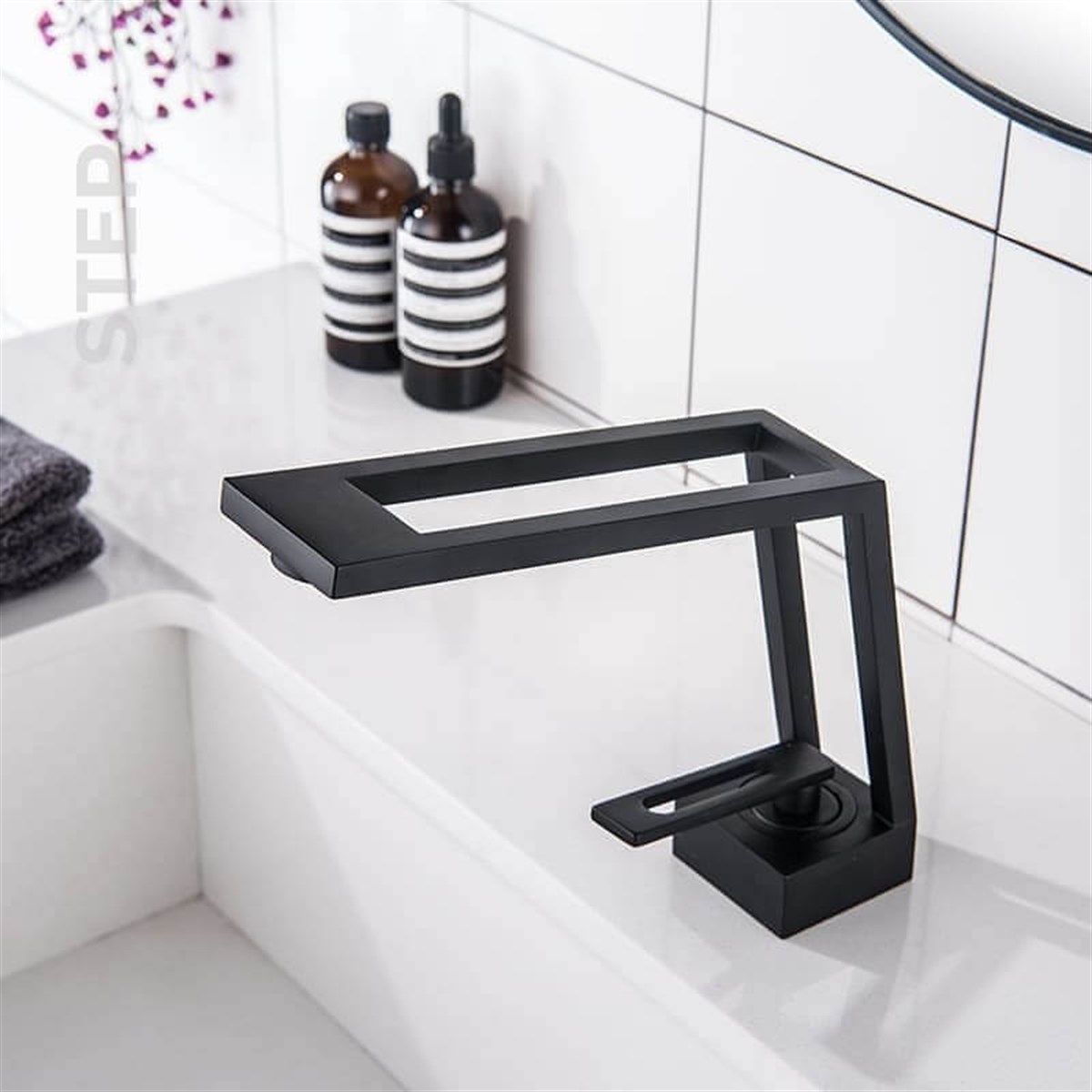 Newarc Step Hole Siyah Lavabo Bataryası 900531