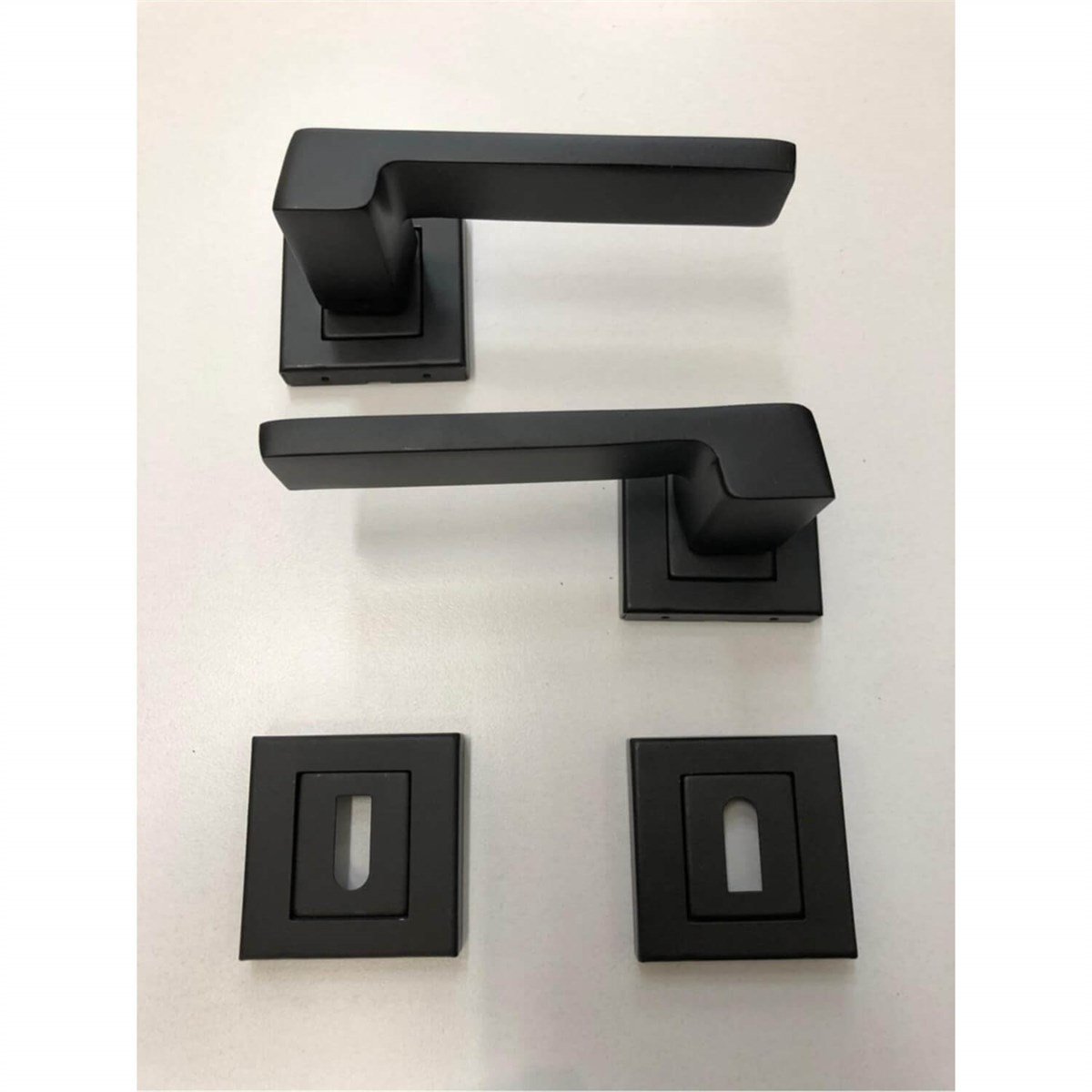 Sofuoğlu Anka Mat Siyah Kare Rozetli Kapı Kolu